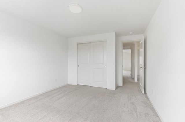 19698 E 3rd Ln, Greenacres, WA 99016