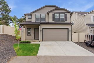 19698 E 3rd Ln, Greenacres, WA 99016