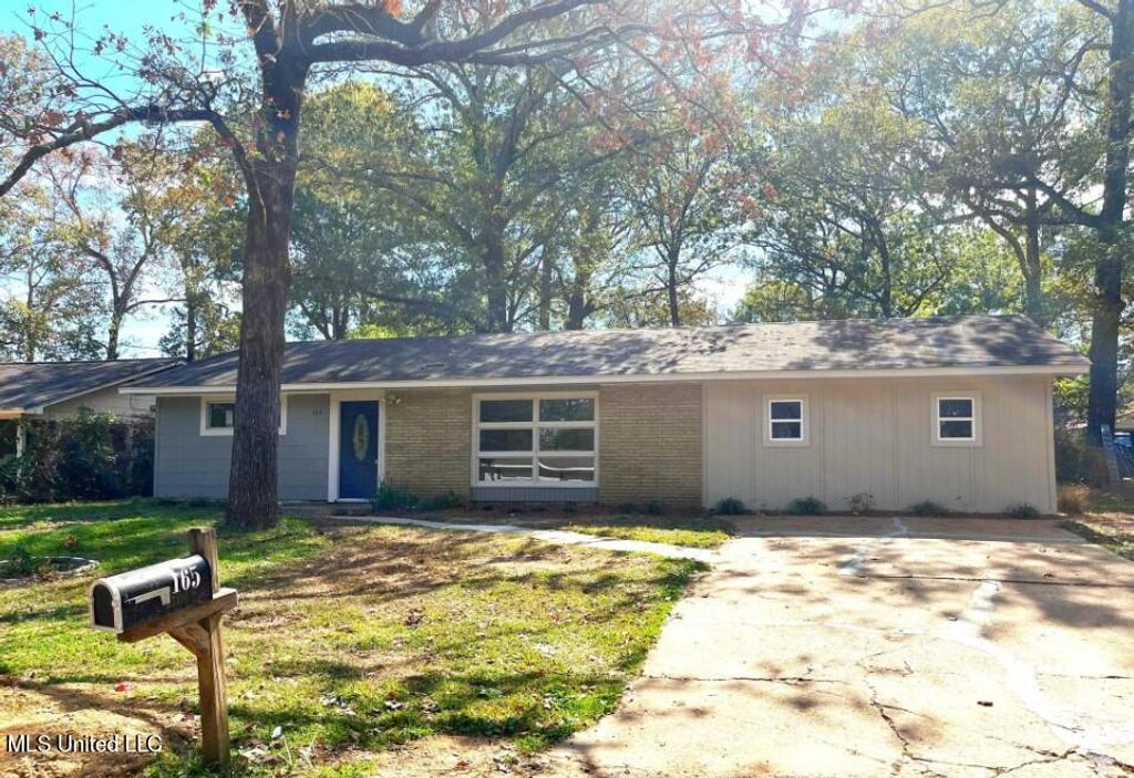 165 Chotard Avenue, Pearl, MS 39208