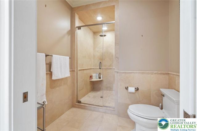 2055 Forge Run, Bethlehem City, PA 18015