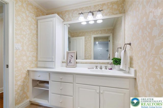 2055 Forge Run, Bethlehem City, PA 18015