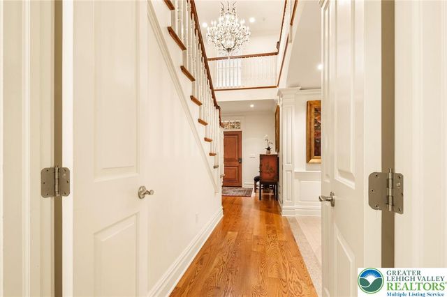 2055 Forge Run, Bethlehem City, PA 18015