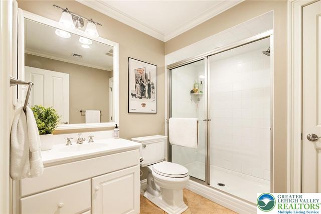 2055 Forge Run, Bethlehem City, PA 18015