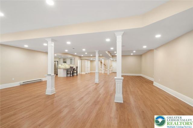 2055 Forge Run, Bethlehem City, PA 18015