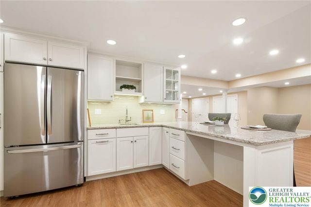 2055 Forge Run, Bethlehem City, PA 18015