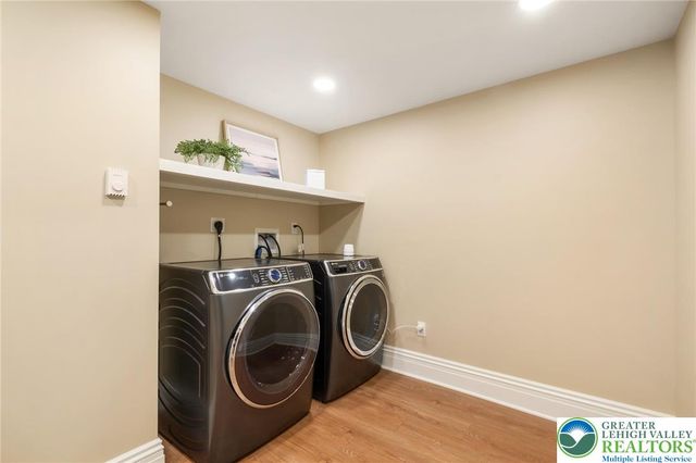 2055 Forge Run, Bethlehem City, PA 18015