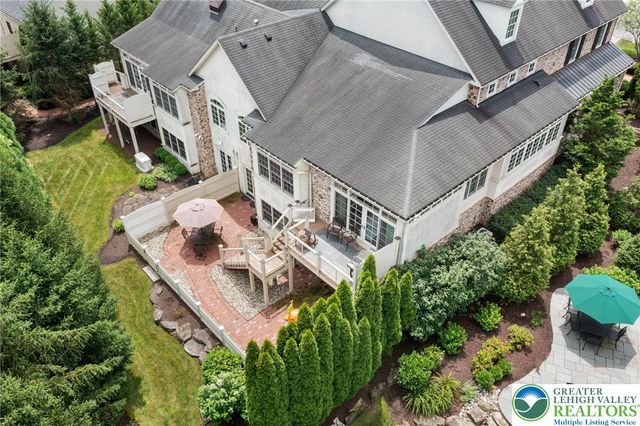 2055 Forge Run, Bethlehem City, PA 18015