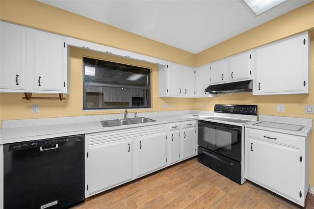 1981 SE 54TH TERRACE, Ocala, FL 34480