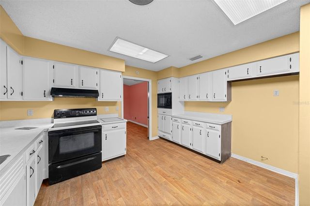 1981 SE 54TH TERRACE, Ocala, FL 34480