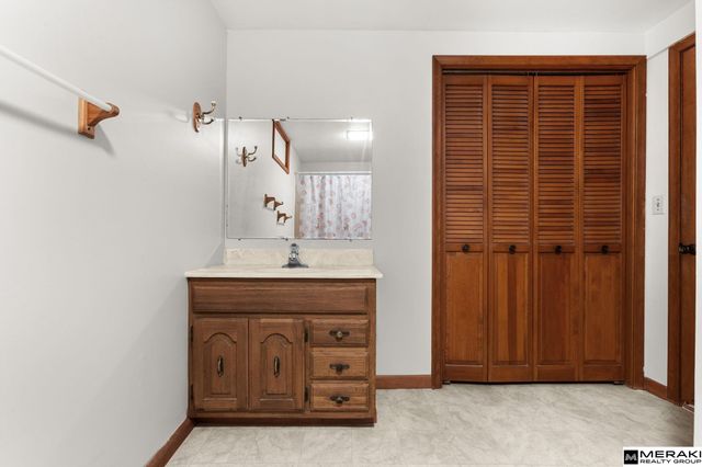 801 Livingston Road, Plattsmouth, NE 68048