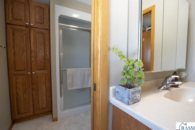 48994 County Road 13, North Mankato, MN 56003