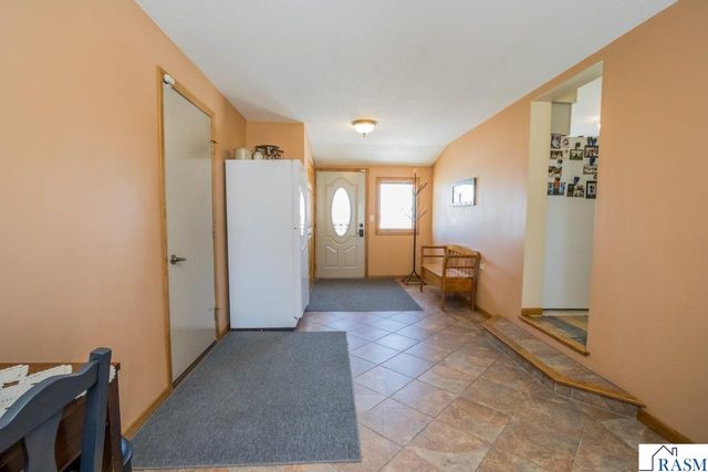 48994 County Road 13, North Mankato, MN 56003