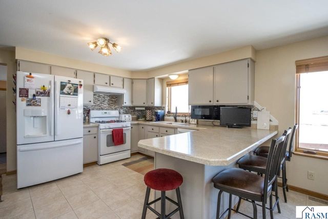 48994 County Road 13, North Mankato, MN 56003