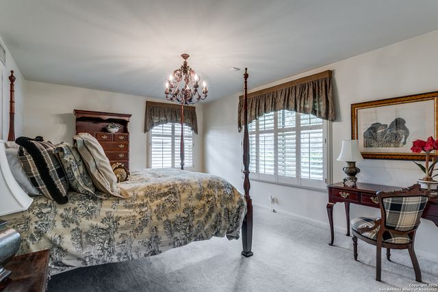 515 Country Ln, San Antonio, TX 78209