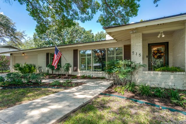 515 Country Ln, San Antonio, TX 78209