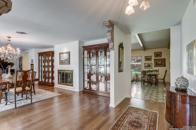 515 Country Ln, San Antonio, TX 78209