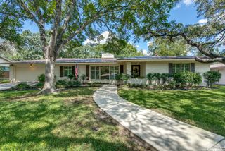 515 Country Ln, San Antonio, TX 78209