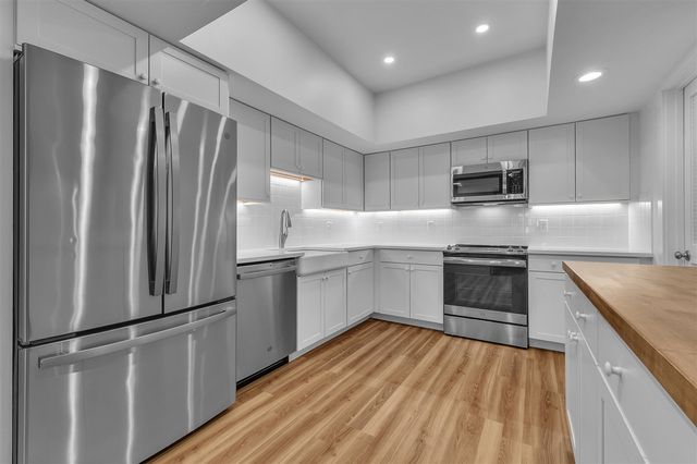 2115 Nature Cove Court 308, Ann Arbor, MI 48104