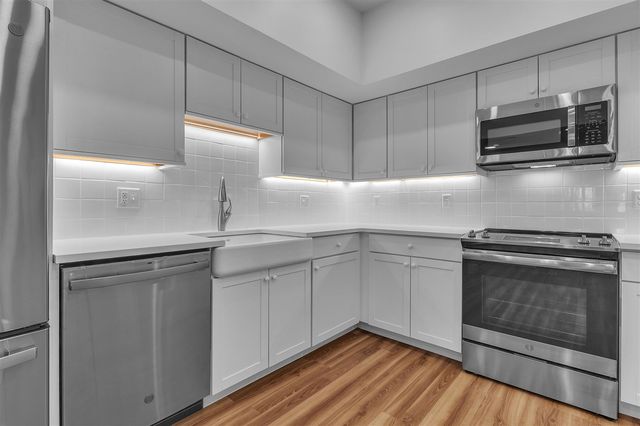 2115 Nature Cove Court 308, Ann Arbor, MI 48104