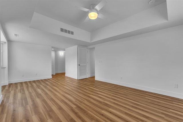 2115 Nature Cove Court 308, Ann Arbor, MI 48104