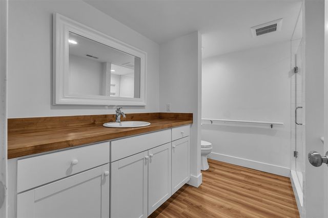 2115 Nature Cove Court 308, Ann Arbor, MI 48104