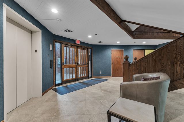 2115 Nature Cove Court 308, Ann Arbor, MI 48104