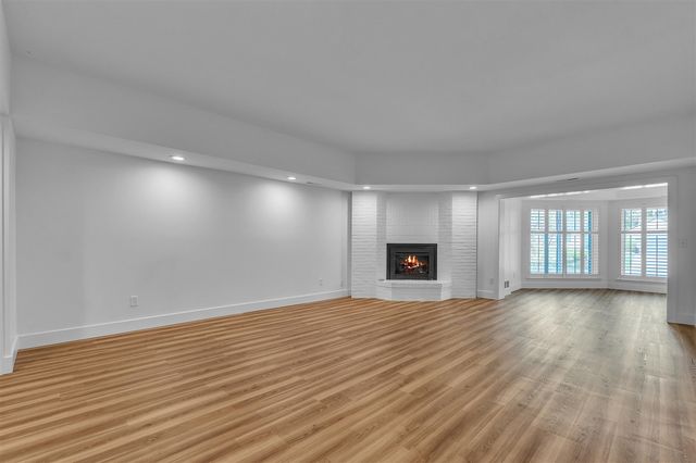 2115 Nature Cove Court 308, Ann Arbor, MI 48104