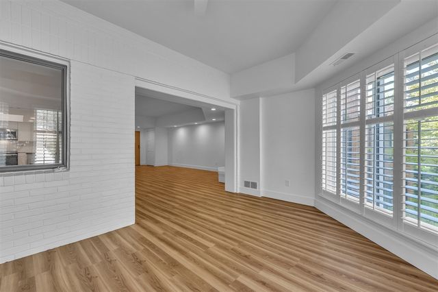2115 Nature Cove Court 308, Ann Arbor, MI 48104
