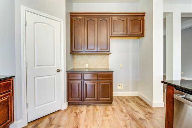 5606 Walnut Glen Lane, Rosenberg, TX 77471