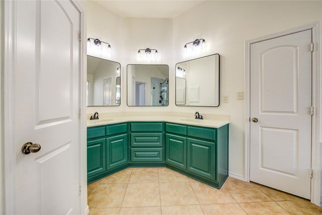 5606 Walnut Glen Lane, Rosenberg, TX 77471