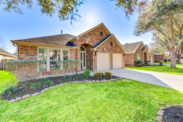 5606 Walnut Glen Lane, Rosenberg, TX 77471