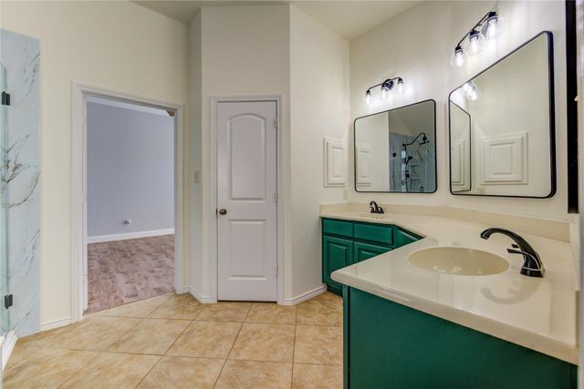 5606 Walnut Glen Lane, Rosenberg, TX 77471