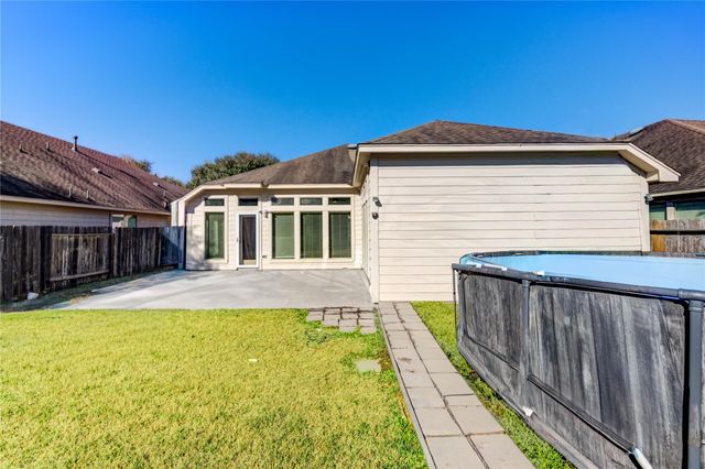 5606 Walnut Glen Lane, Rosenberg, TX 77471