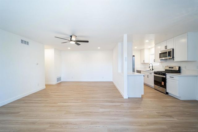 1306 W San Ysidro Blvd D, San Diego, CA 92173