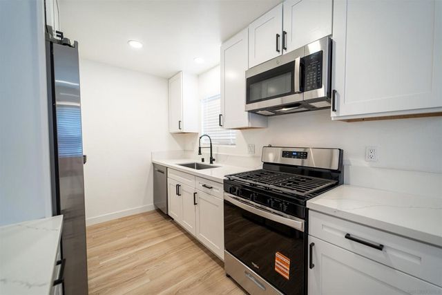 1306 W San Ysidro Blvd D, San Diego, CA 92173