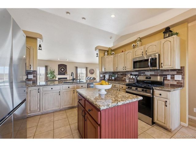 43251 E Iliff Trl, Bennett, CO 80102