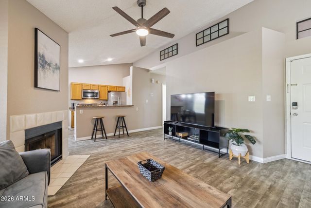5230 E BROWN Road 204, Mesa, AZ 85205