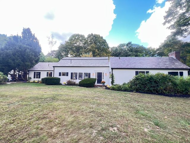 401 Belknap Rd, Framingham, MA 01701