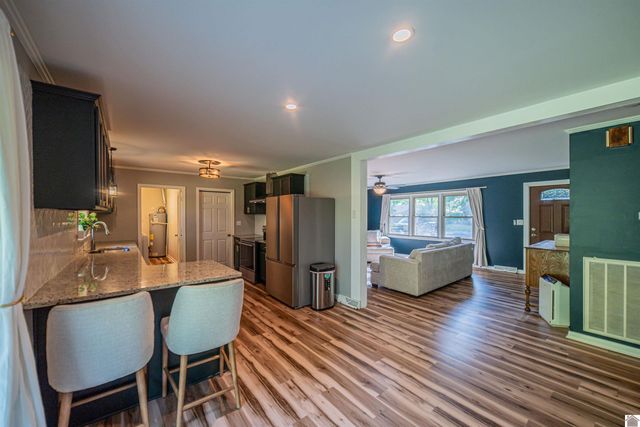 580 Oakland Circle, Paducah, KY 42003