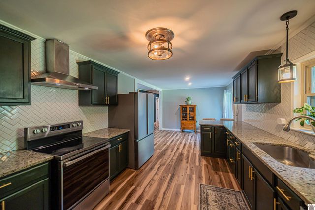 580 Oakland Circle, Paducah, KY 42003