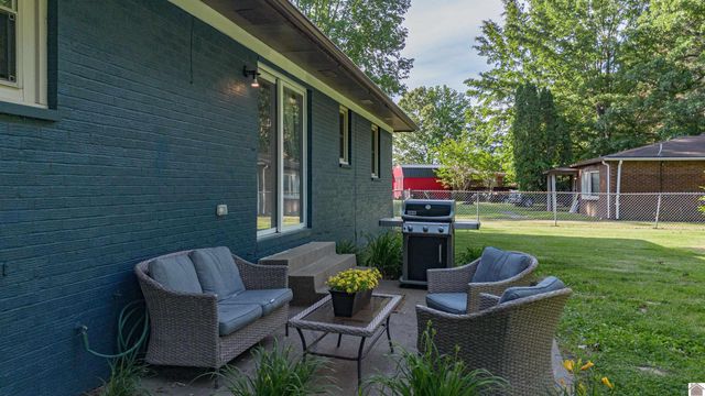 580 Oakland Circle, Paducah, KY 42003