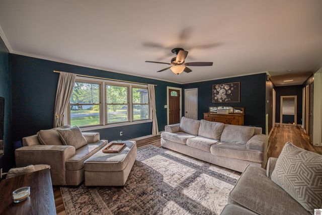 580 Oakland Circle, Paducah, KY 42003