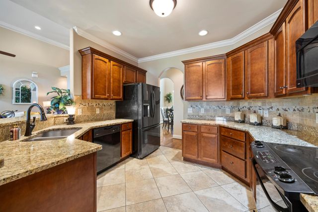 8125 Kaitlin Lane, Ooltewah, TN 37363