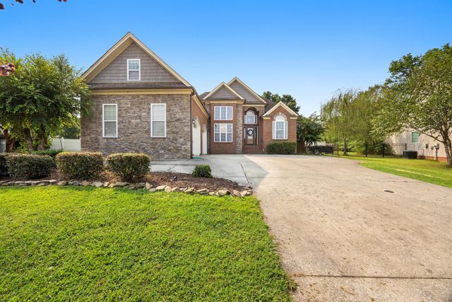 8125 Kaitlin Lane, Ooltewah, TN 37363