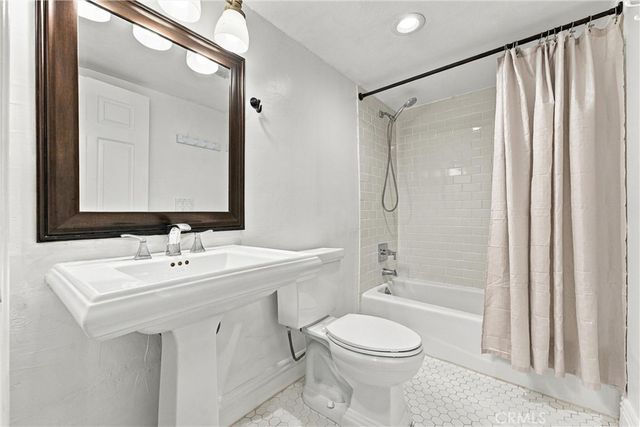 20702 El Toro Rd 212, Lake Forest, CA 92630