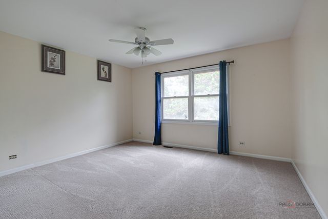 77 Montclair Road, Vernon Hills, IL 60061