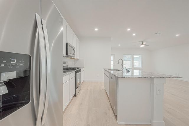 4939 Pine Haven Lane, Fresno, TX 77545