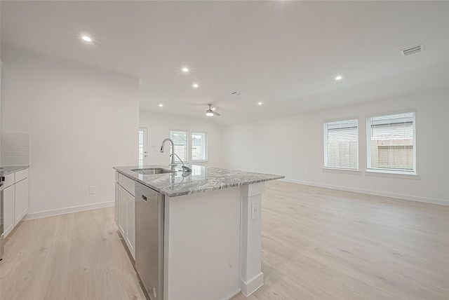 4939 Pine Haven Lane, Fresno, TX 77545