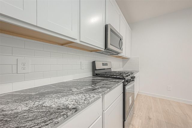 4939 Pine Haven Lane, Fresno, TX 77545