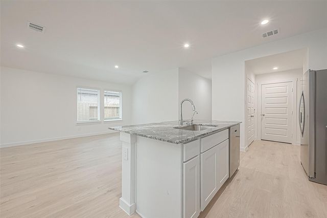 4939 Pine Haven Lane, Fresno, TX 77545